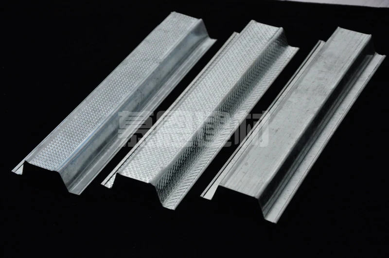 Light steel omega-shaped ceiling profiles